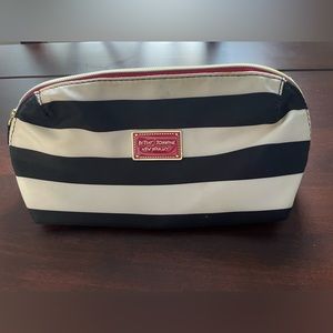 Betsey Johnson Bag Makep Pouch